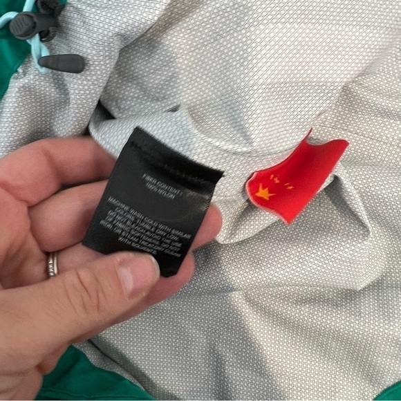 Cotopaxi Parque Rain Jacket Teal Green - Picture 9 of 10